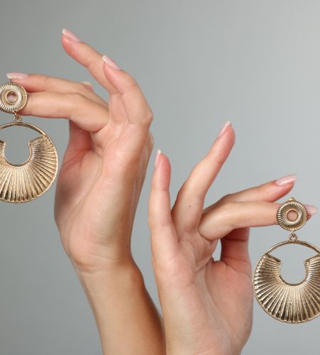 Naprawa biżuterii sztucznej